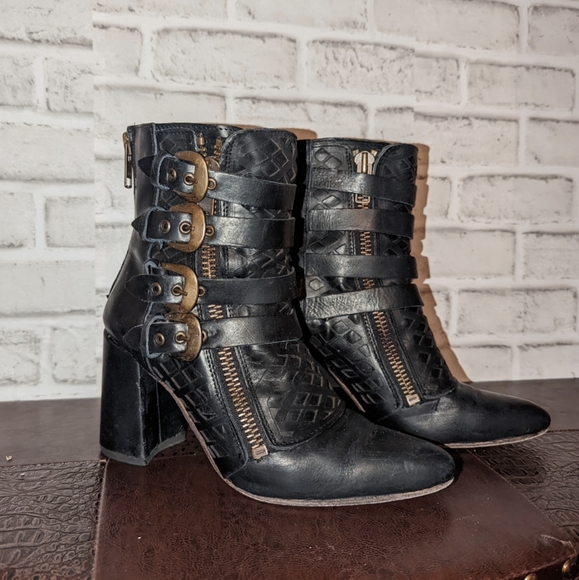 FreeBird JULIA Black Bootie size 9 - Picture 5 of 14